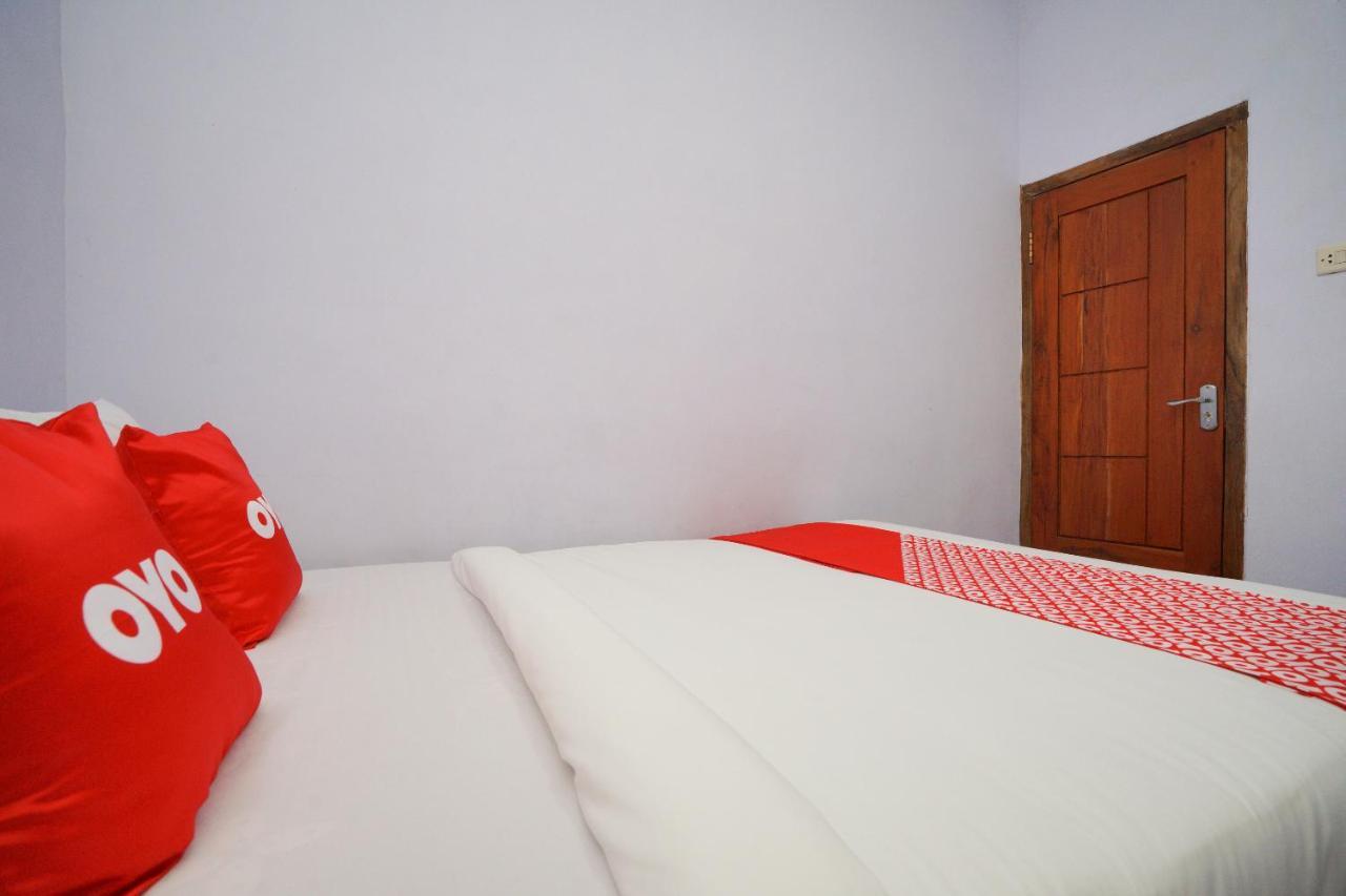 Oyo 2120 Pieter Homestay Bromo Probolinggo Ngoại thất bức ảnh