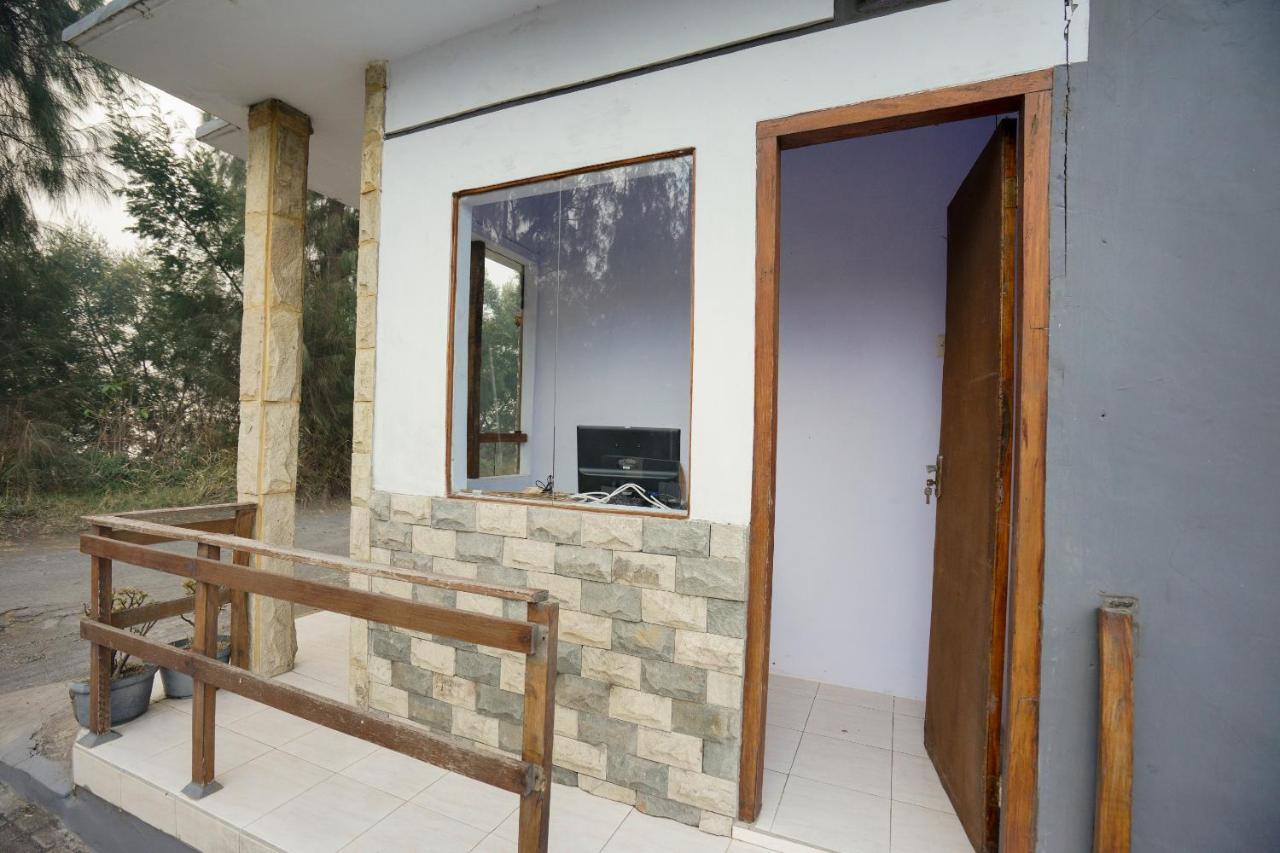 Oyo 2120 Pieter Homestay Bromo Probolinggo Ngoại thất bức ảnh